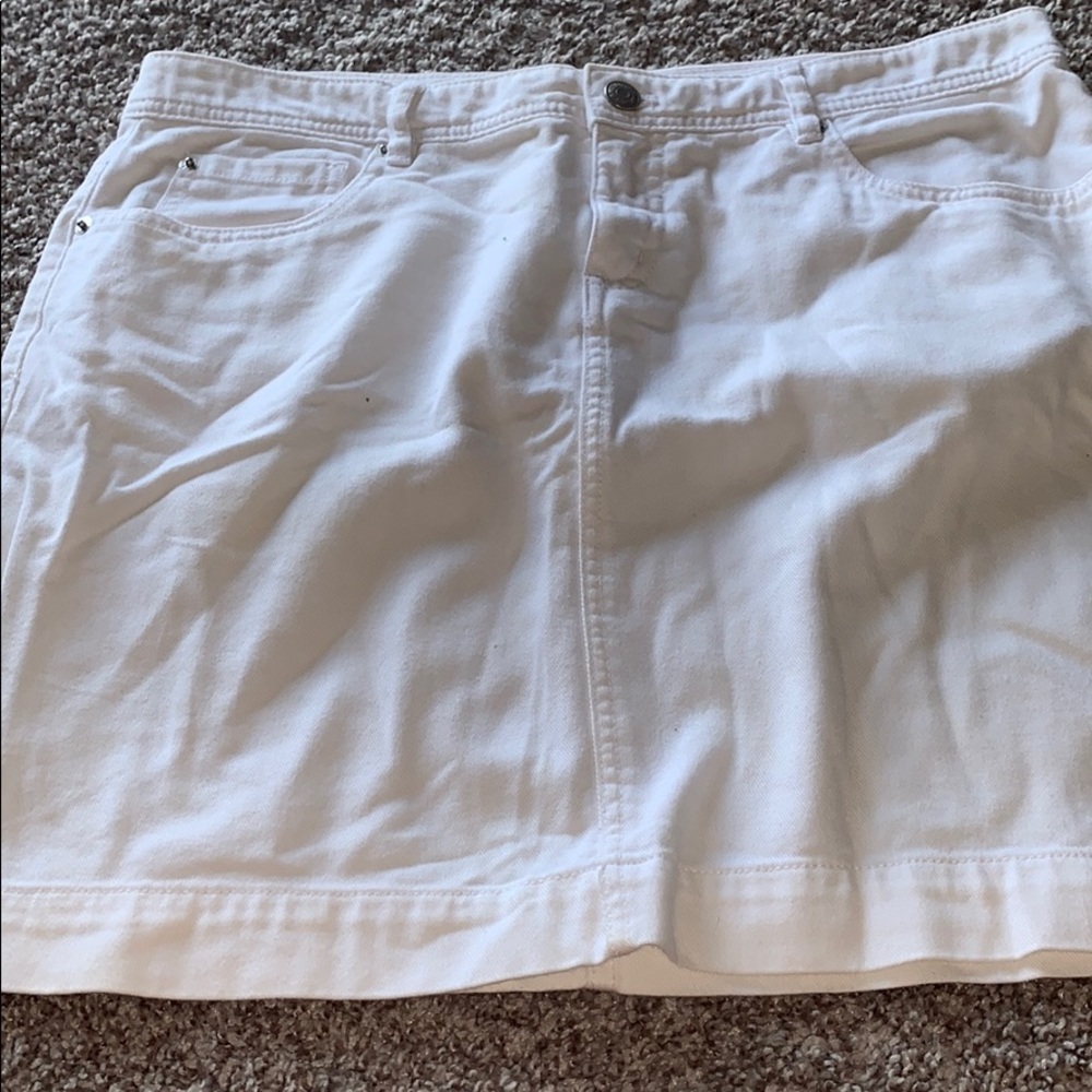 Bass Skirt